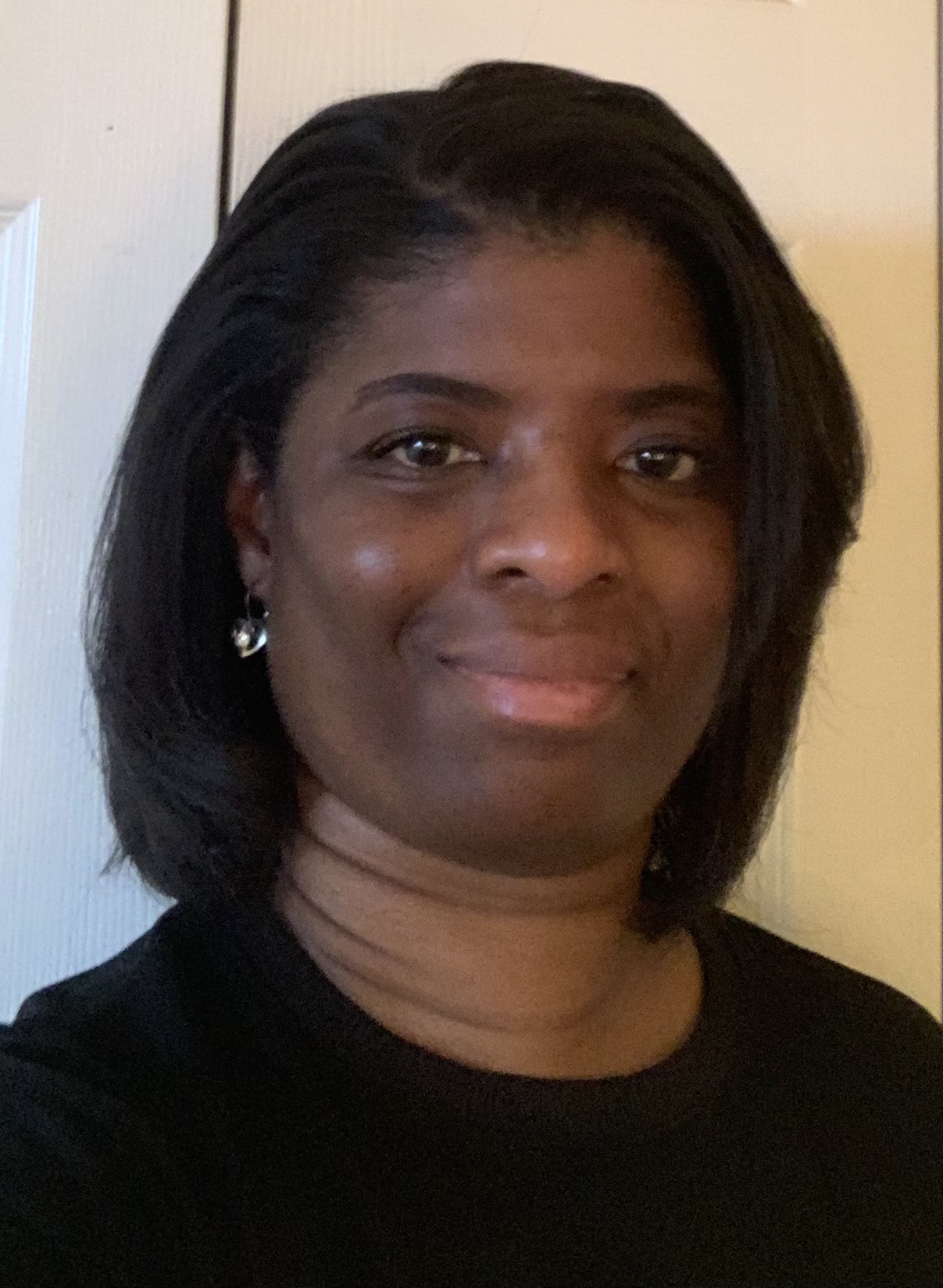 Jana Hernandez Headshot